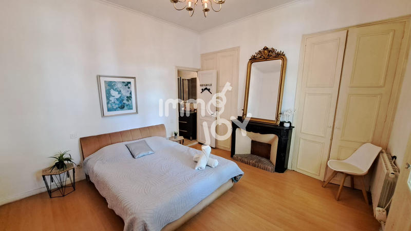 Appartement - 93 m² - 4 pièces