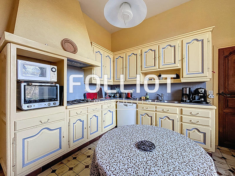 Maison - 190 m² - 8 pièces