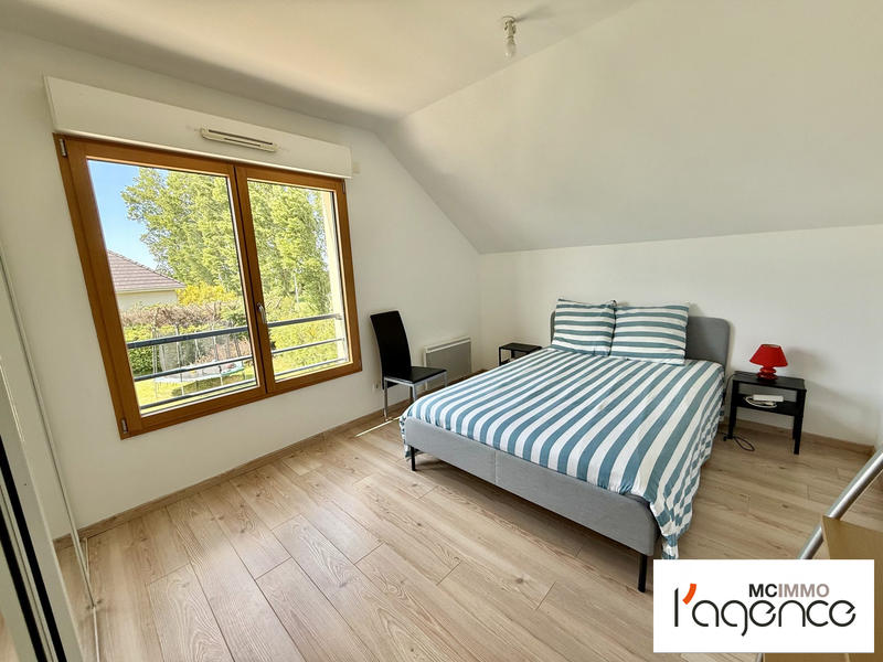 Maison traditionnelle - 163 m² - 6 pièces