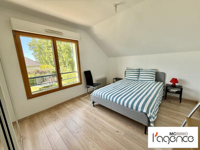 Maison traditionnelle - 163 m² - 6 pièces