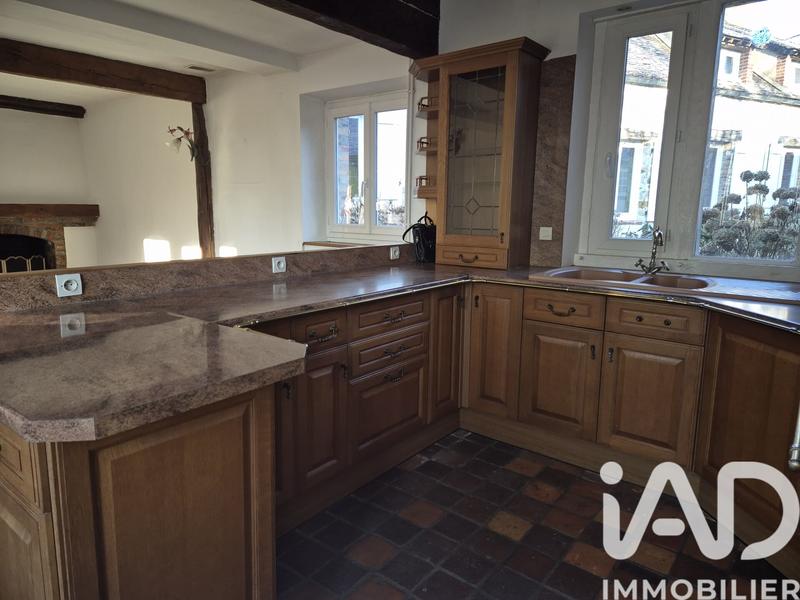 Maison - 239 m² - 7 pièces