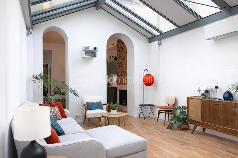 Appartement - 85 m² - 4 pièces