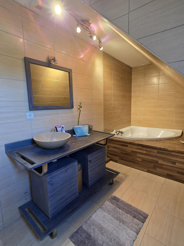 Maison - 146 m² - 6 pièces