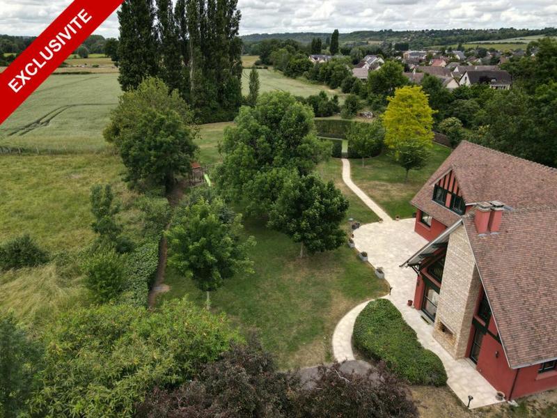 Maison - 332 m² - 9 pièces