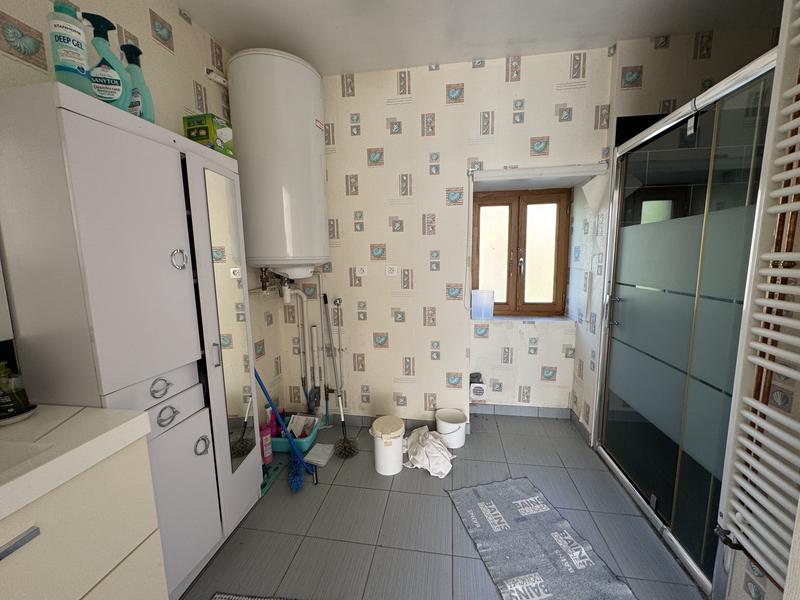 Maison en pierre - 185 m² - 10 pièces