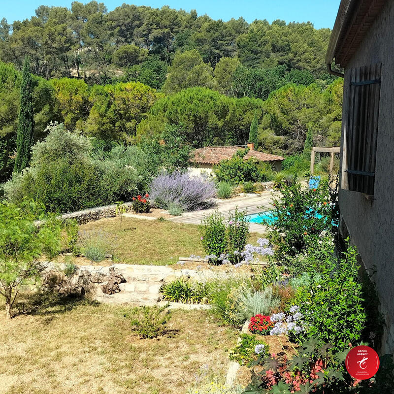 Villa - 117 m² - 6 pièces