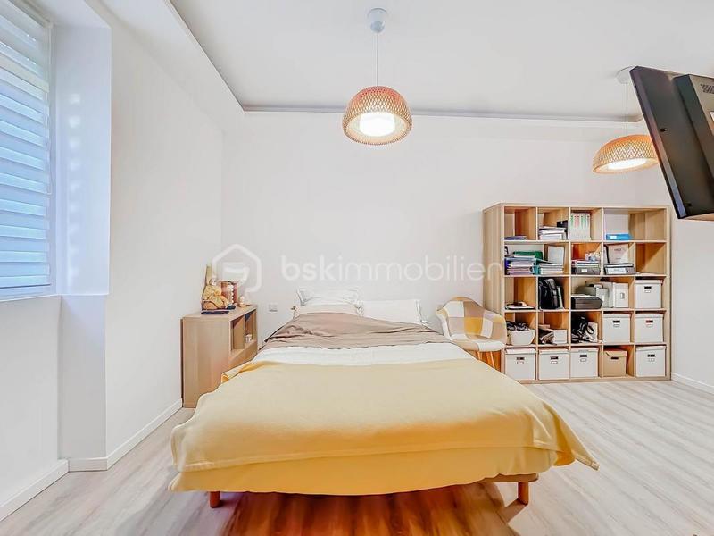 Maison - 123 m² - 4 pièces