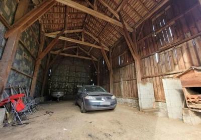 Grange - 90 m² - 1 pièce