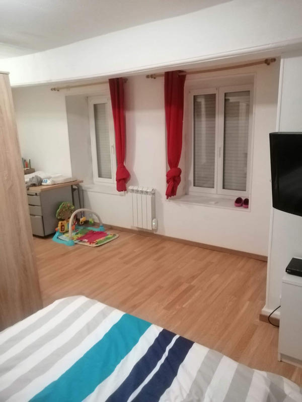 Maison - 280 m² - 12 pièces