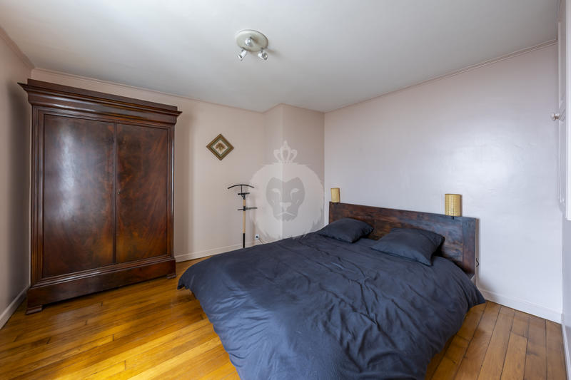 Appartement - 104 m² - 5 pièces