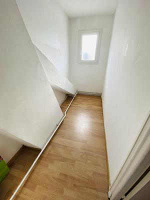 Maison - 84 m² - 5 pièces