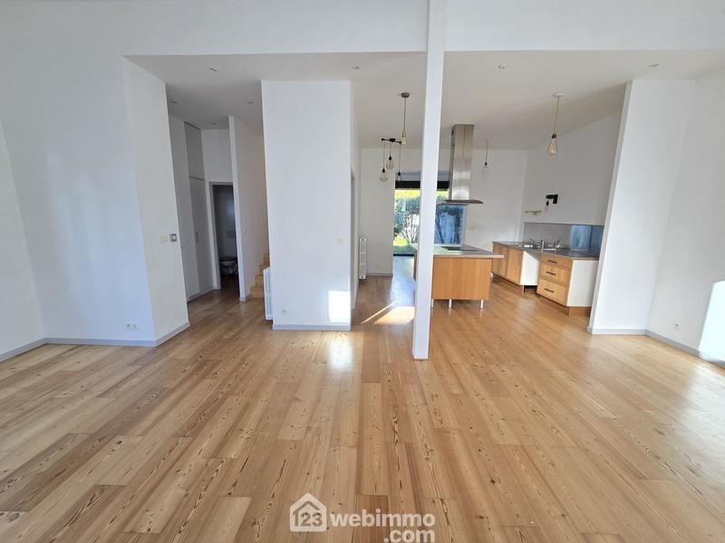 Maison - 139 m² - 5 pièces