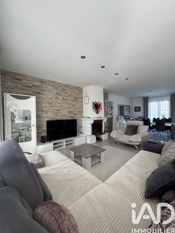 Maison - 127 m² - 7 pièces