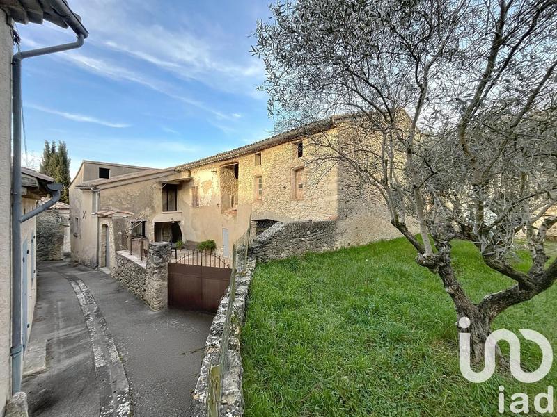 Maison - 220 m² - 8 pièces