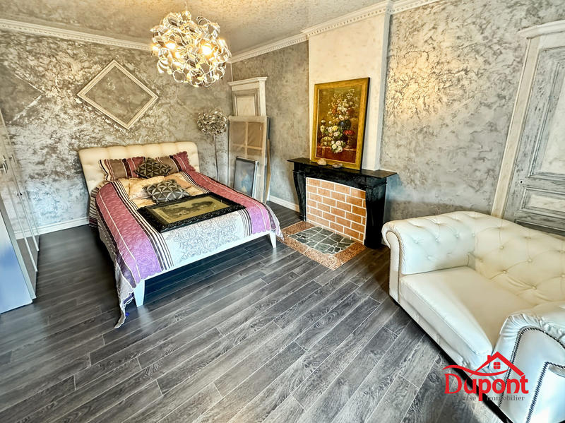 Maison - 155 m² - 8 pièces