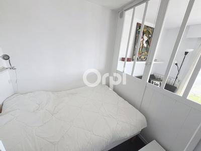 Studio - 27 m² - 2 pièces
