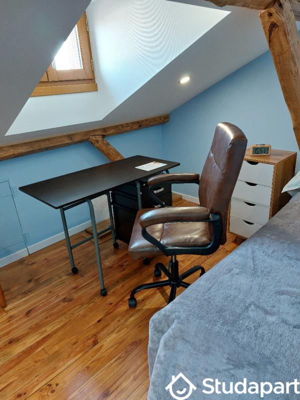 Chambre - 12 m² - 1 pièce