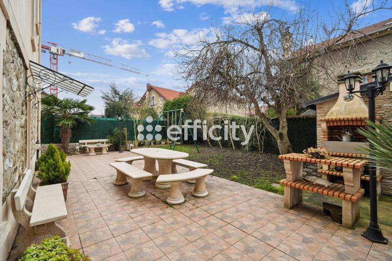 Maison - 130 m² - 7 pièces