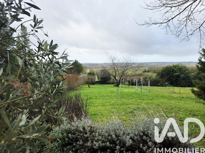 Maison - 110 m² - 9 pièces