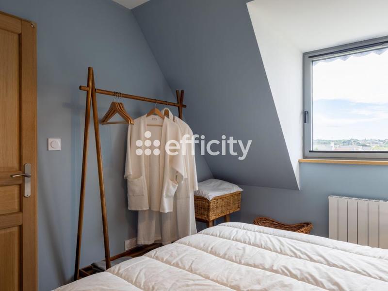 Maison - 151 m² - 7 pièces