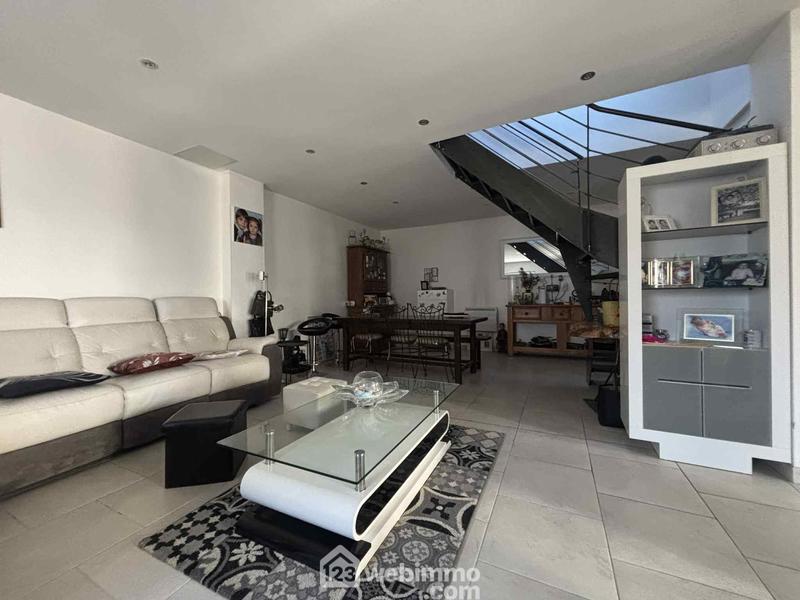 Maison de ville - 76 m² - 3 pièces