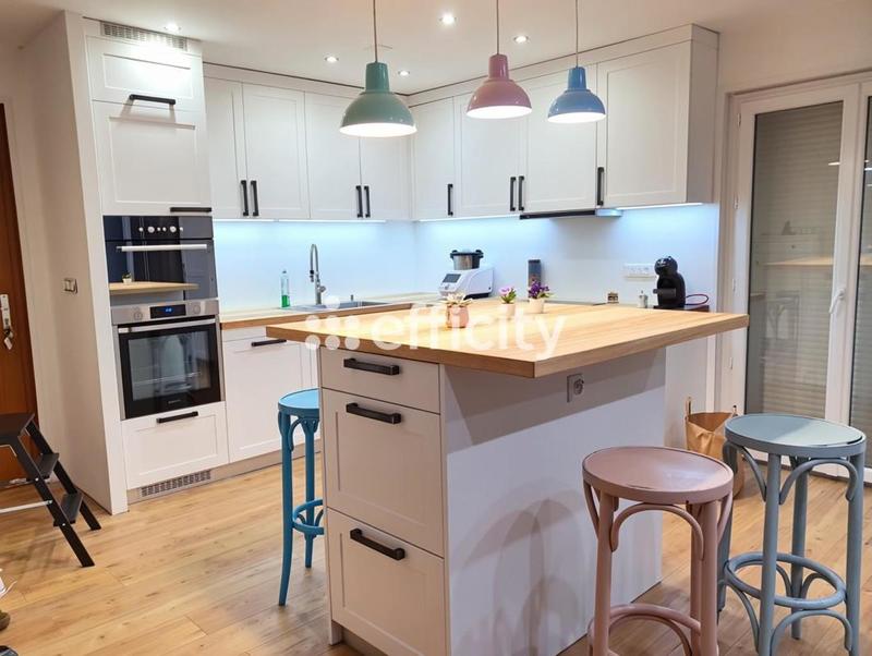 Maison - 103 m² - 4 pièces