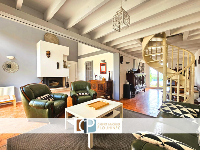 Maison - 92 m² - 5 pièces