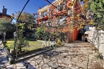 Appartement - 106 m² - 4 pièces