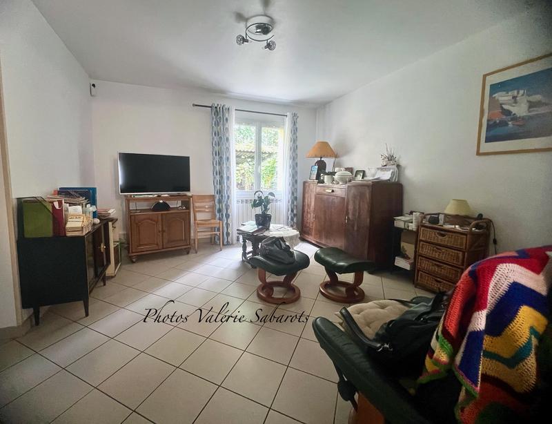 Propriété - 337 m² - 7 pièces