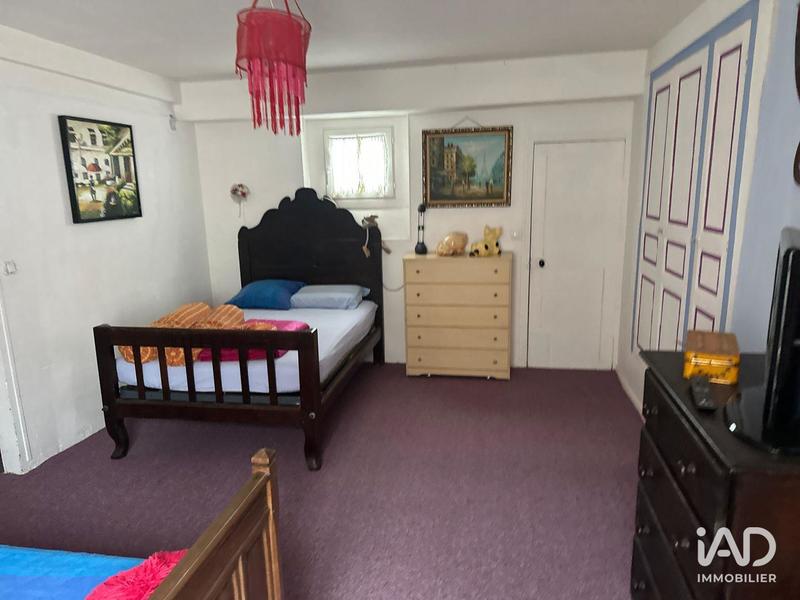 Maison - 200 m² - 9 pièces