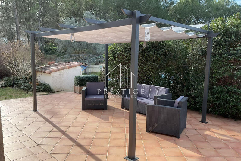 Maison - 185 m² - 5 pièces