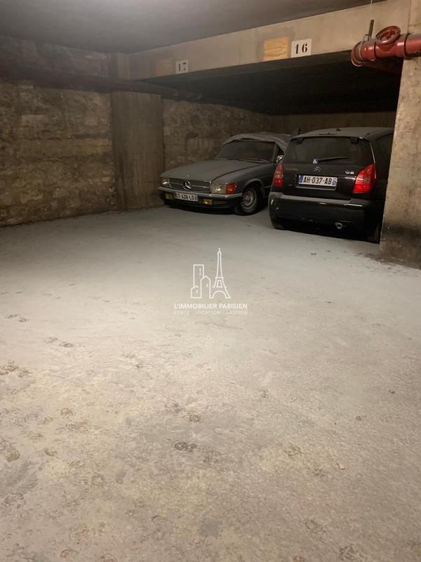 Parking - 13 m²