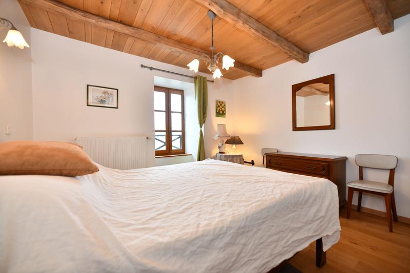 Maison - 302 m² - 8 pièces