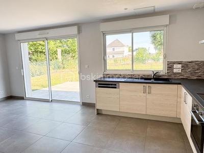 Maison - 101 m² - 5 pièces