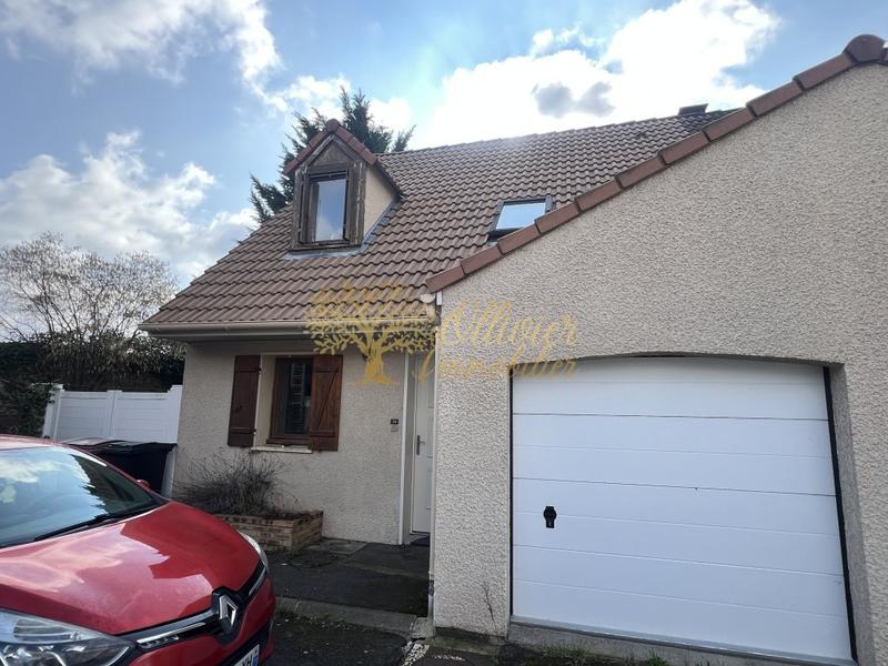 Pavillon - 90 m² - 5 pièces