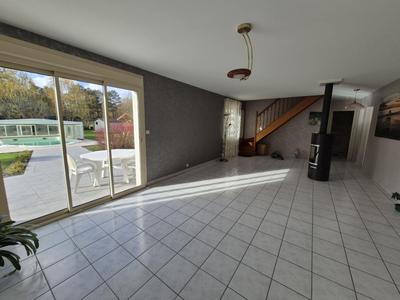 Maison - 140 m² - 4 pièces