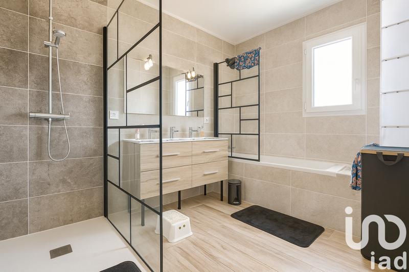 Maison - 125 m² - 5 pièces