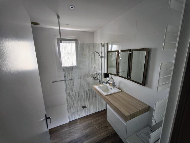 Maison - 96 m² - 4 pièces