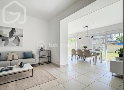 Maison de ville - 130 m² - 6 pièces