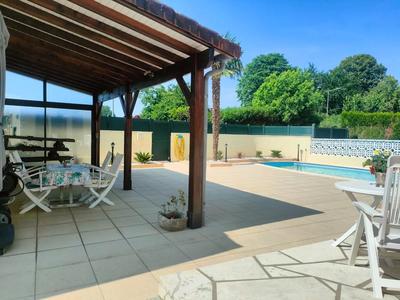 Villa - 175 m² - 6 pièces