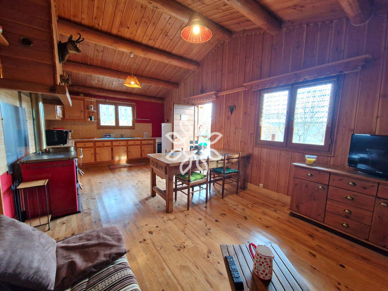 Propriété - 223 m² - 7 pièces