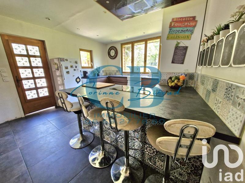 Maison - 141 m² - 7 pièces