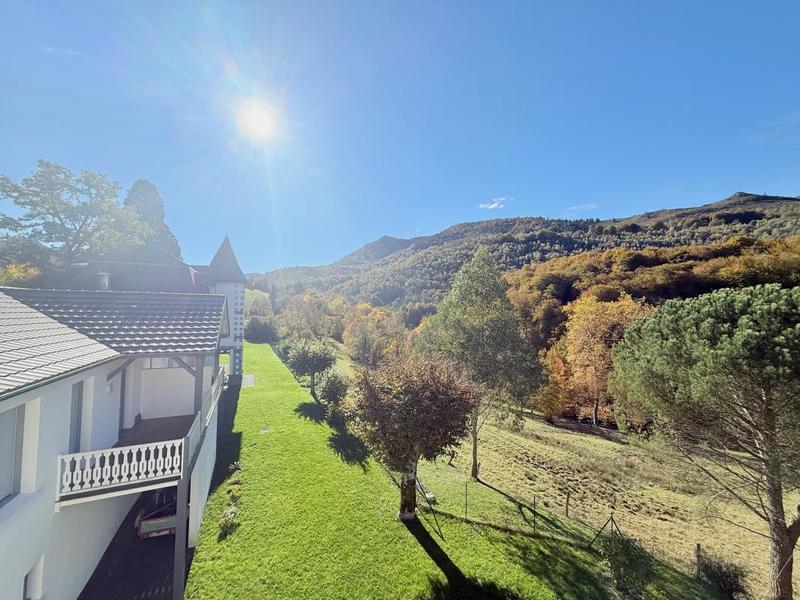 Appartement - 98 m² - 3 pièces