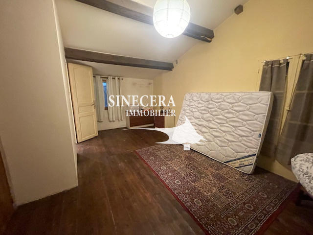 Maison - 340 m² - 5 pièces