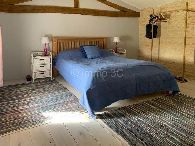 Maison en pierre - 131 m² - 4 pièces