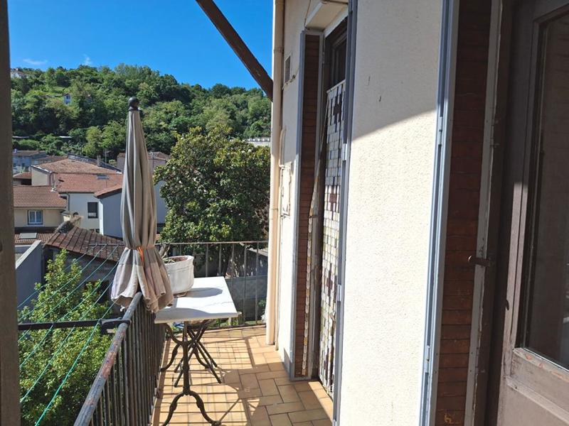 Maison - 170 m² - 9 pièces