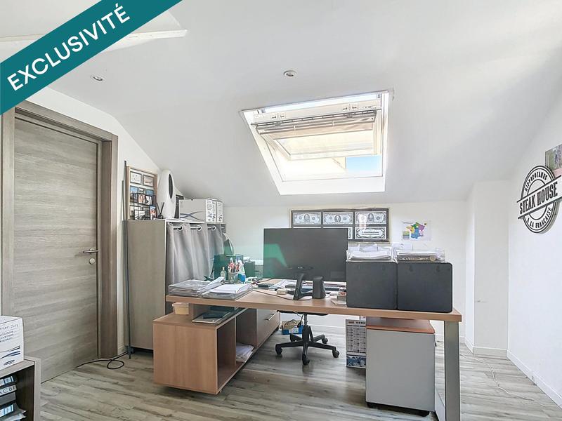 Maison - 94 m² - 5 pièces