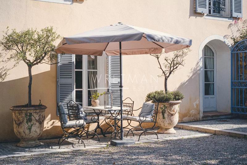 Propriété - 322 m² - 10 pièces