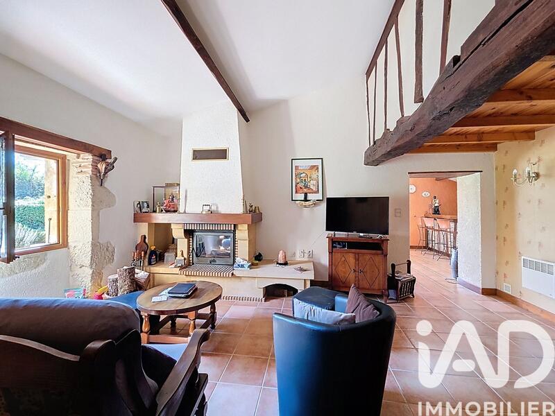 Maison - 140 m² - 5 pièces