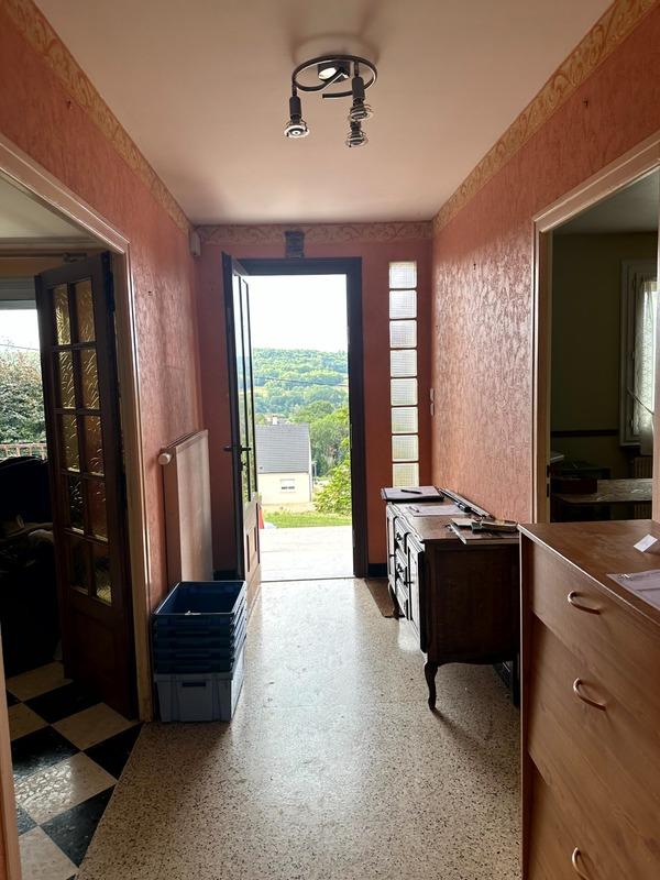 Maison - 210 m² - 9 pièces